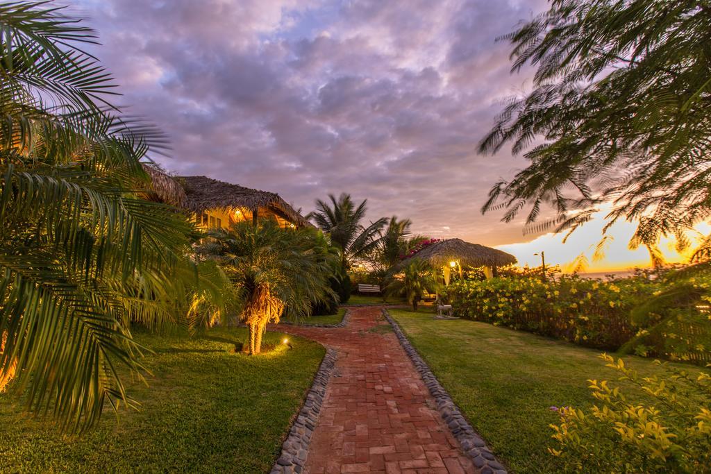Villas del Mar Máncora Esterno foto